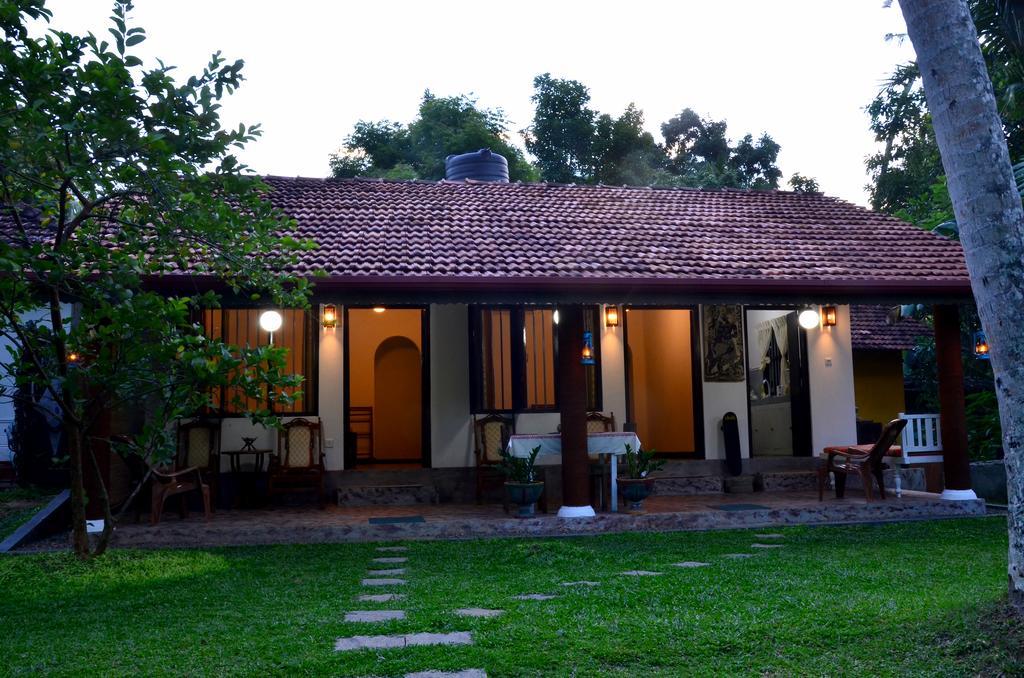 Aknara Rest Hotel Weligama Kültér fotó