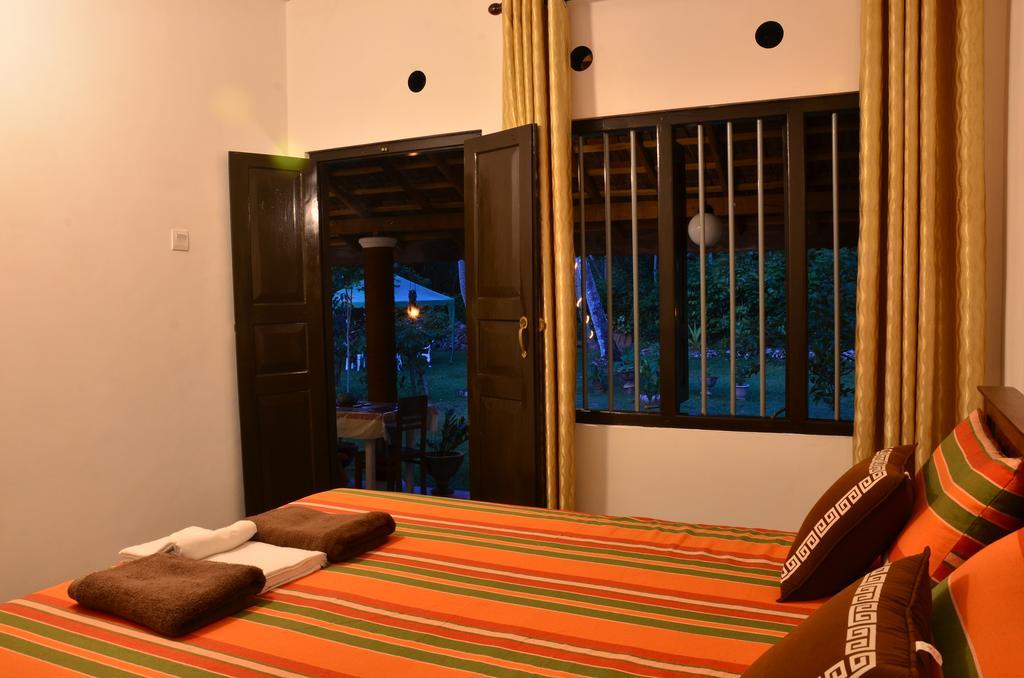 Aknara Rest Hotel Weligama Kültér fotó