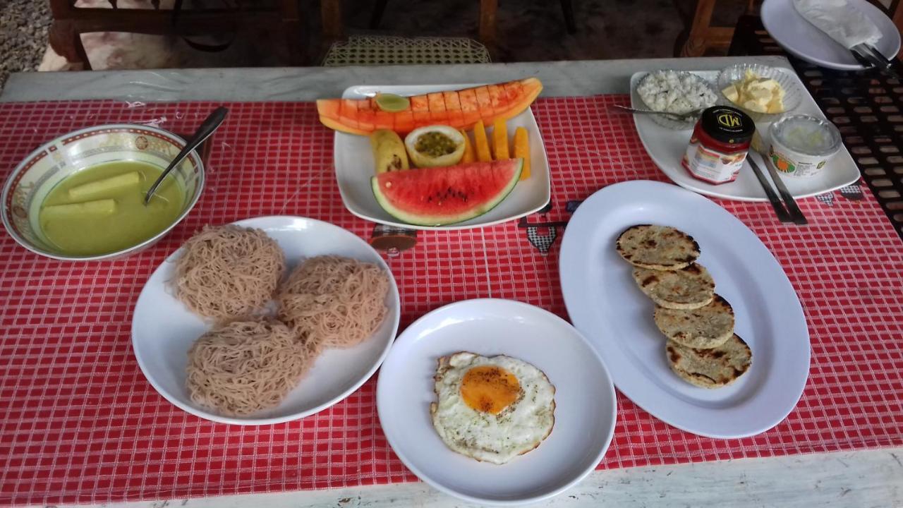 Aknara Rest Hotel Weligama Kültér fotó